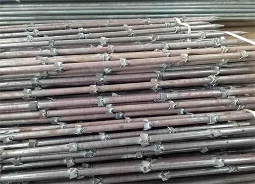 麻山隧道钢花管